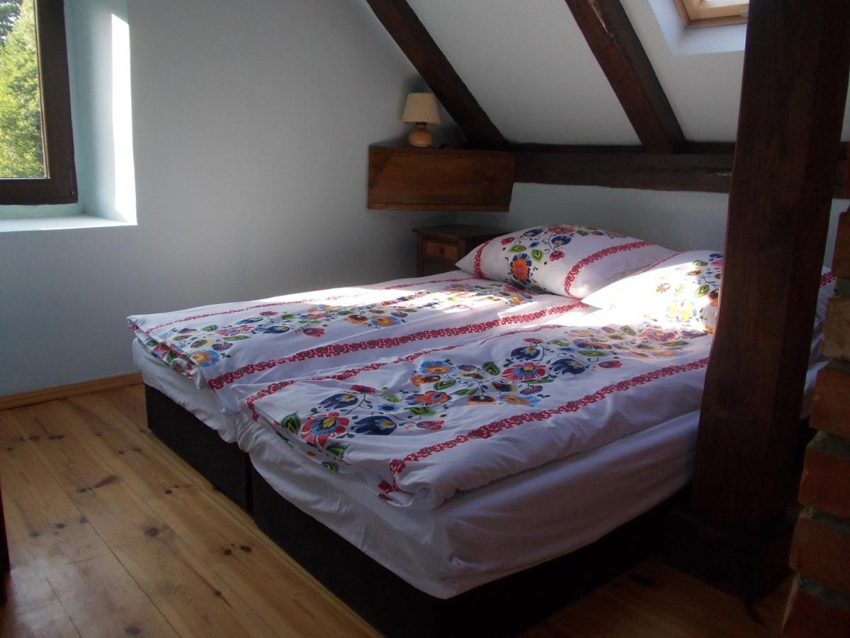 Wisniowy Mlyn Villa Wisniowa k Staszowa Bagian luar foto
